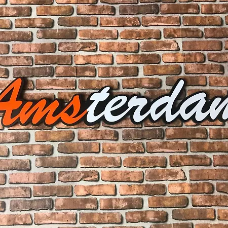 Alojamento de Acomodação e Pequeno-almoço Hotelamsterdam *